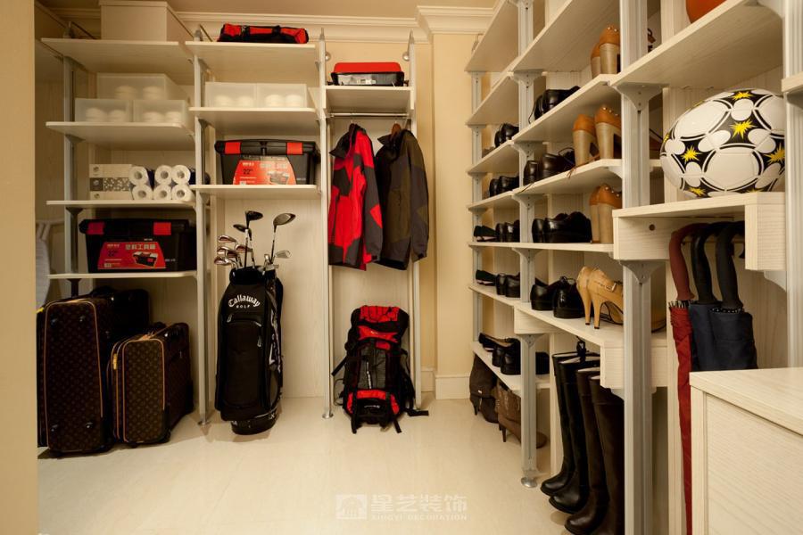 不追求華麗，而追求舒適；不堆砌裝飾，而回歸生活本身