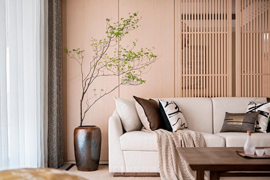 不追求華麗，而追求舒適；不堆砌裝飾，而回歸生活本身